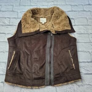 Olive & Oak Faux Suede & Fur Lined Vest size Medium